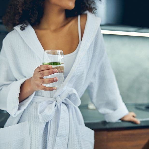 The_Effects_of_Alcohol_on_Your_Eyes_row_4