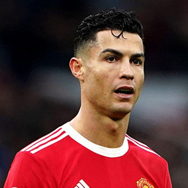 Those_footballers_who_wear_contact_lenses_row_4
