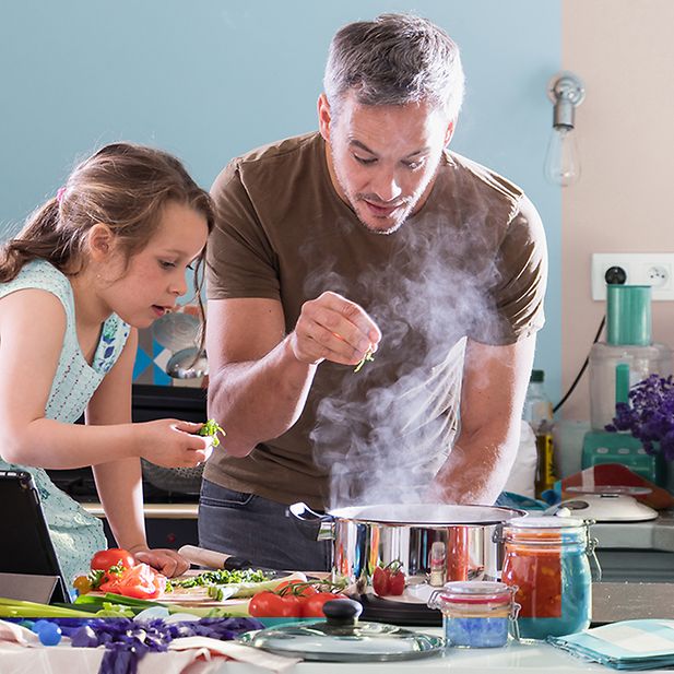 The_Benefits_of_Wearing_Contact_Lenses_While_Cooking_row_3