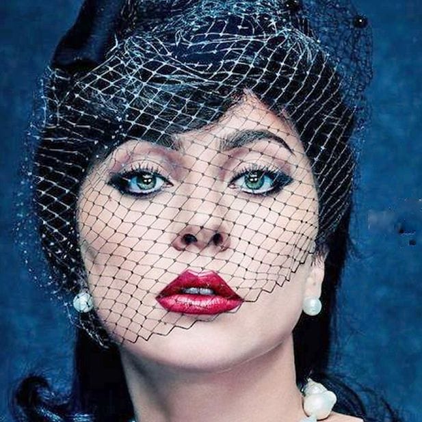 Celebrities_and_coloured_lenses_row_3