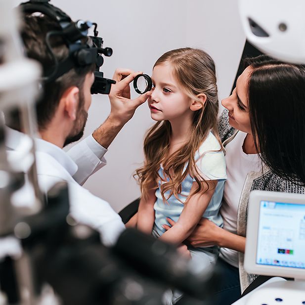 Farsightedness_definition_causes_and_treatments_row_8