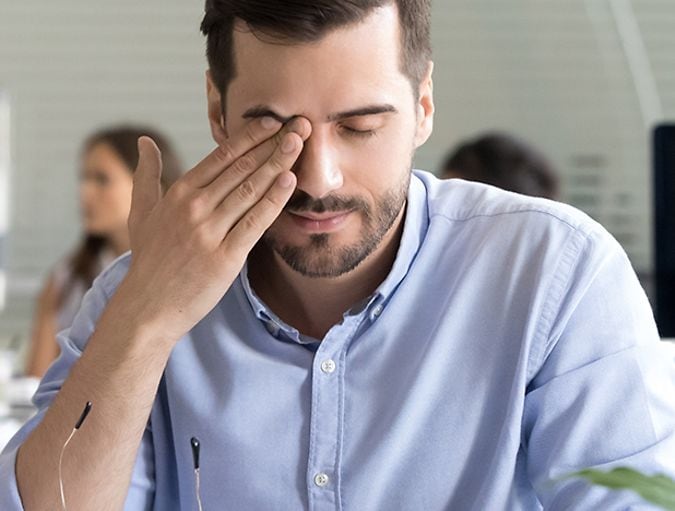 Farsightedness_definition_causes_and_treatments_row_1