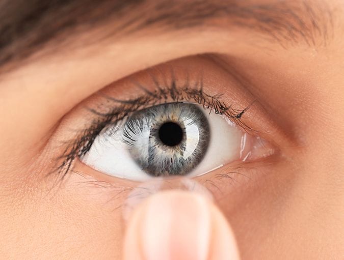 5_Bad_Reasons_Not_to_Wear_Lenses_row_1